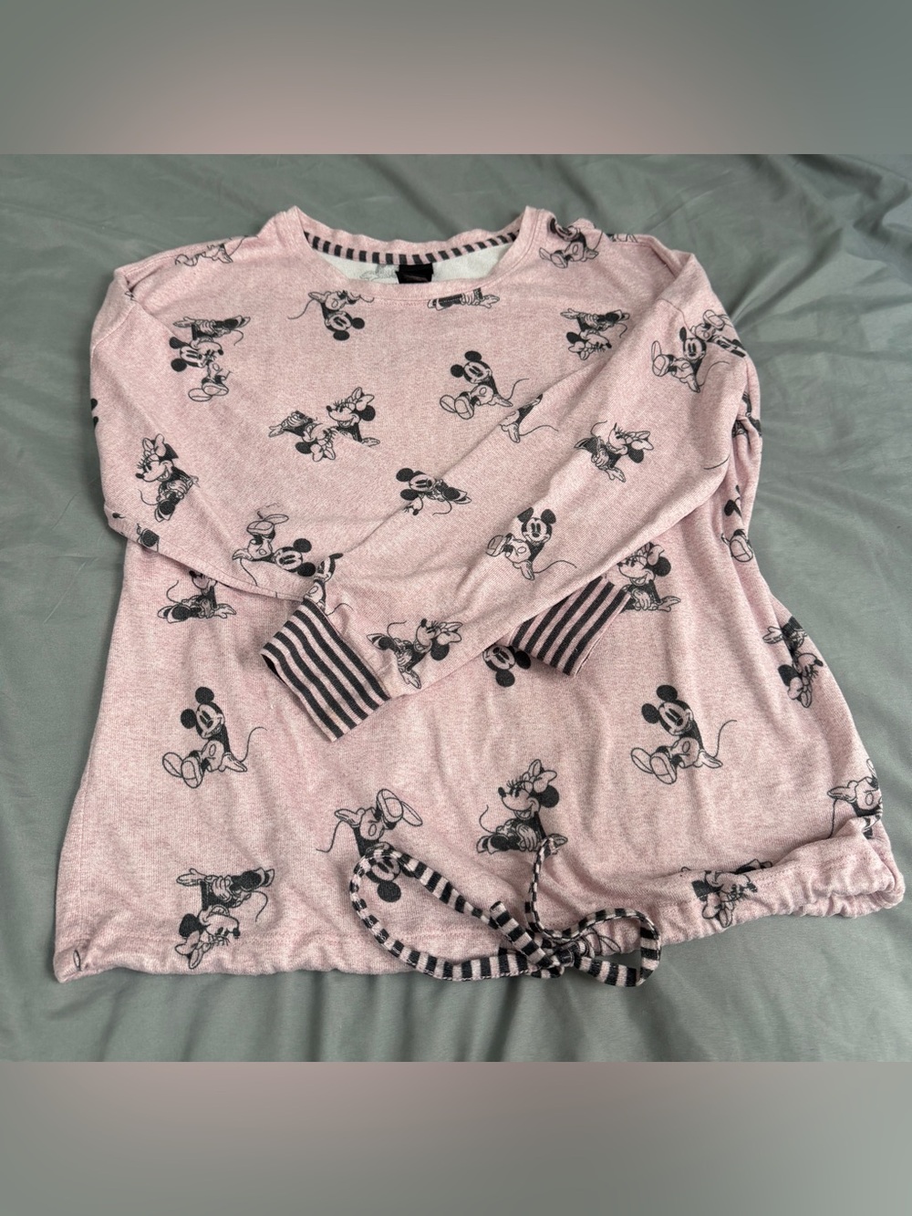 Disney Women's Lightweight Mickey & Minnie Pink Sweater Shirt Size M